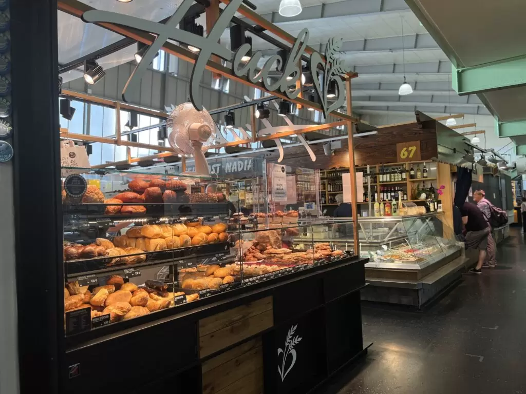 Huck Bäckerei Kleinmarkthalle Filialeinblick