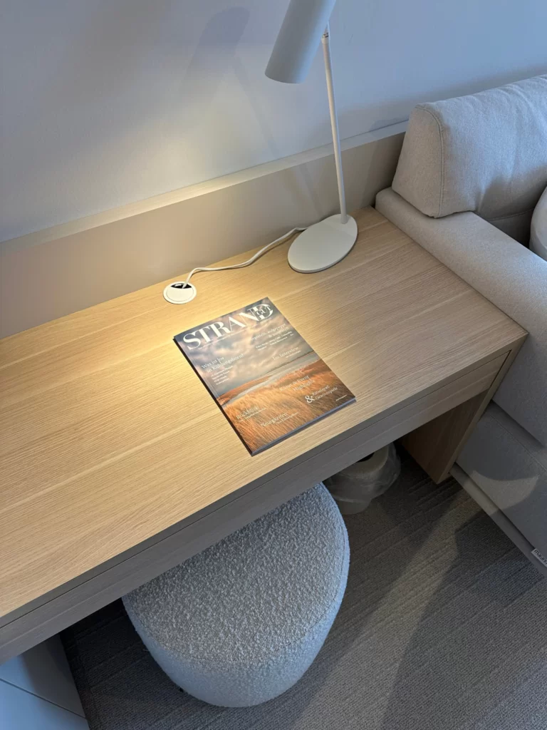 Schreibtisch Hotelzimmereinrichtung