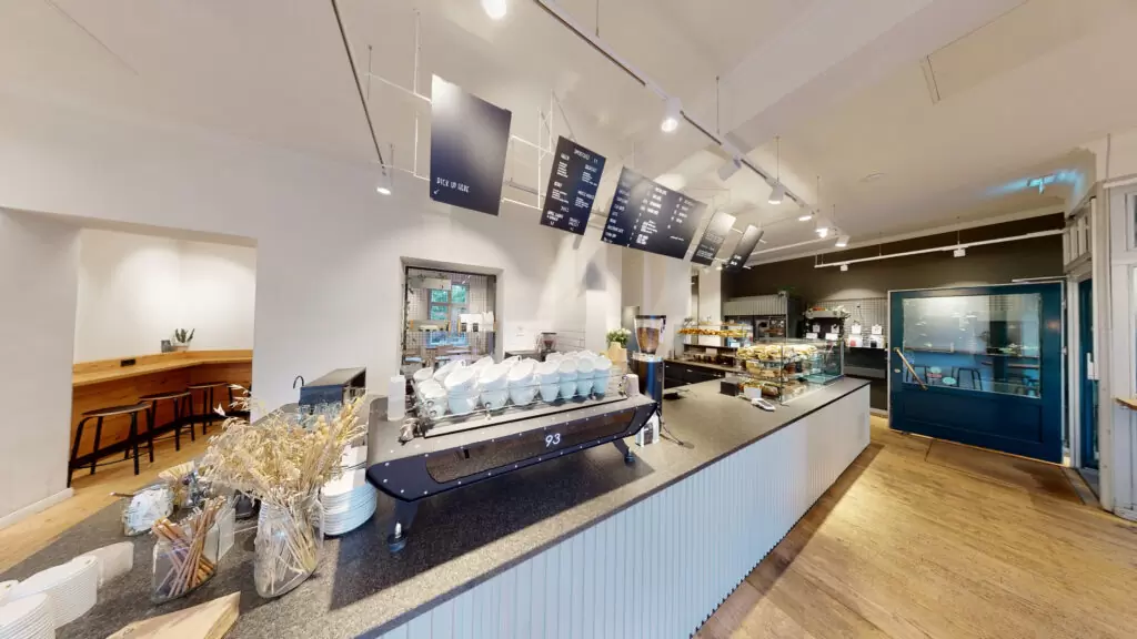 Ladeneinrichtung Cafe 93 Berlin